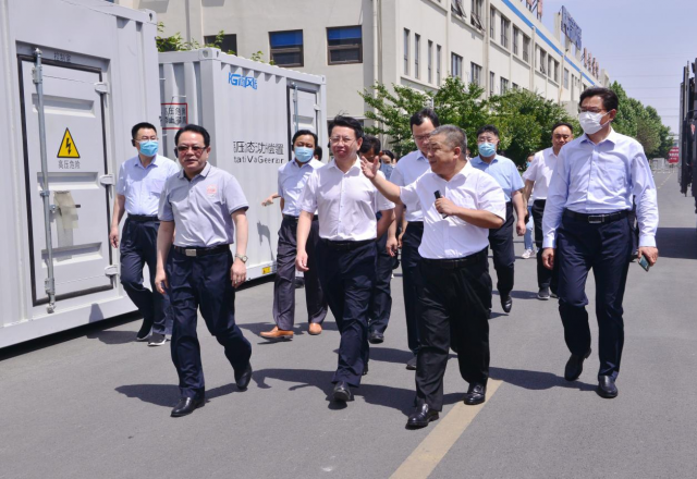 市人大常委会委员张弢带队到9游平台公司专题调研